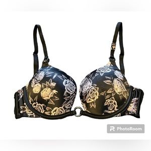 VICTORIA’S SECRET Bra Black Roses